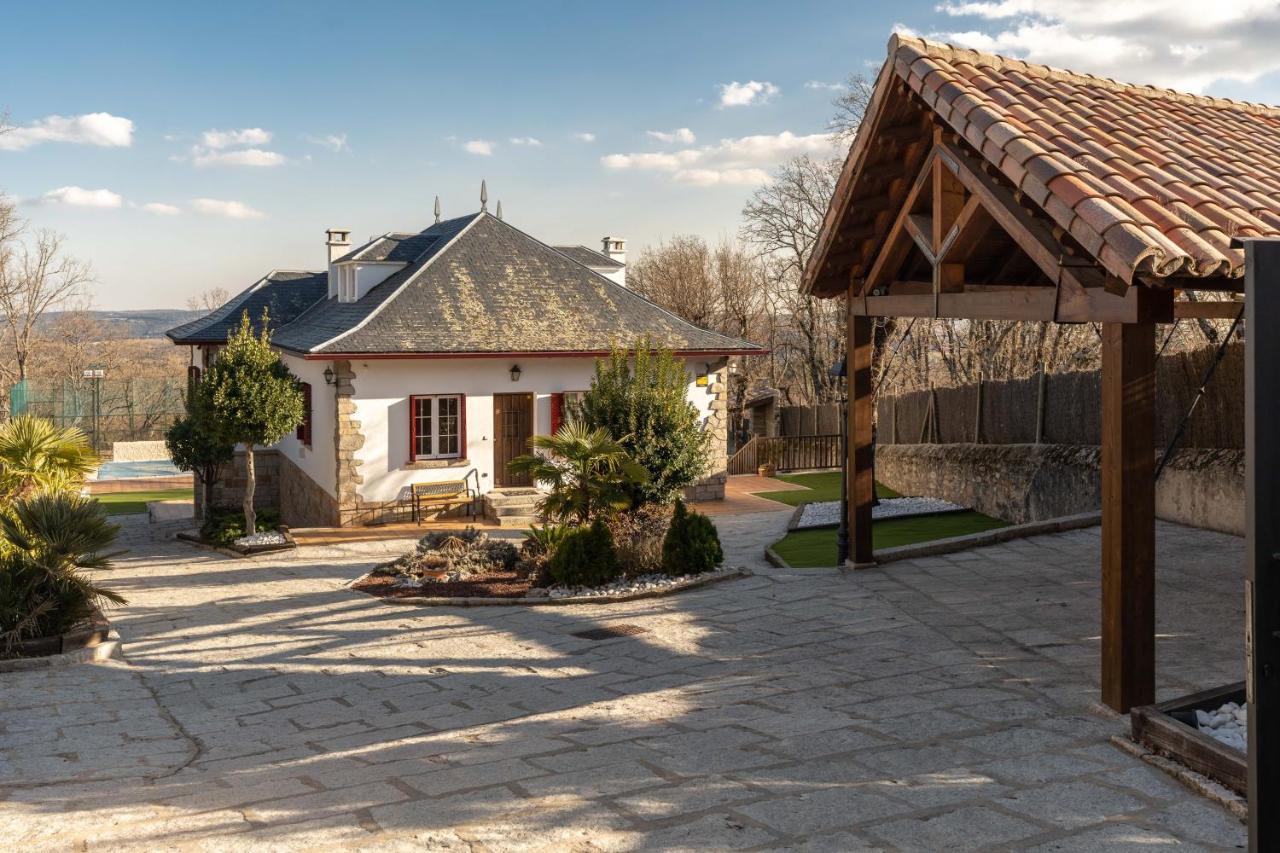 El Robledal - Мірафлорес-де-ла-Сьєрра Екстер'єр фото