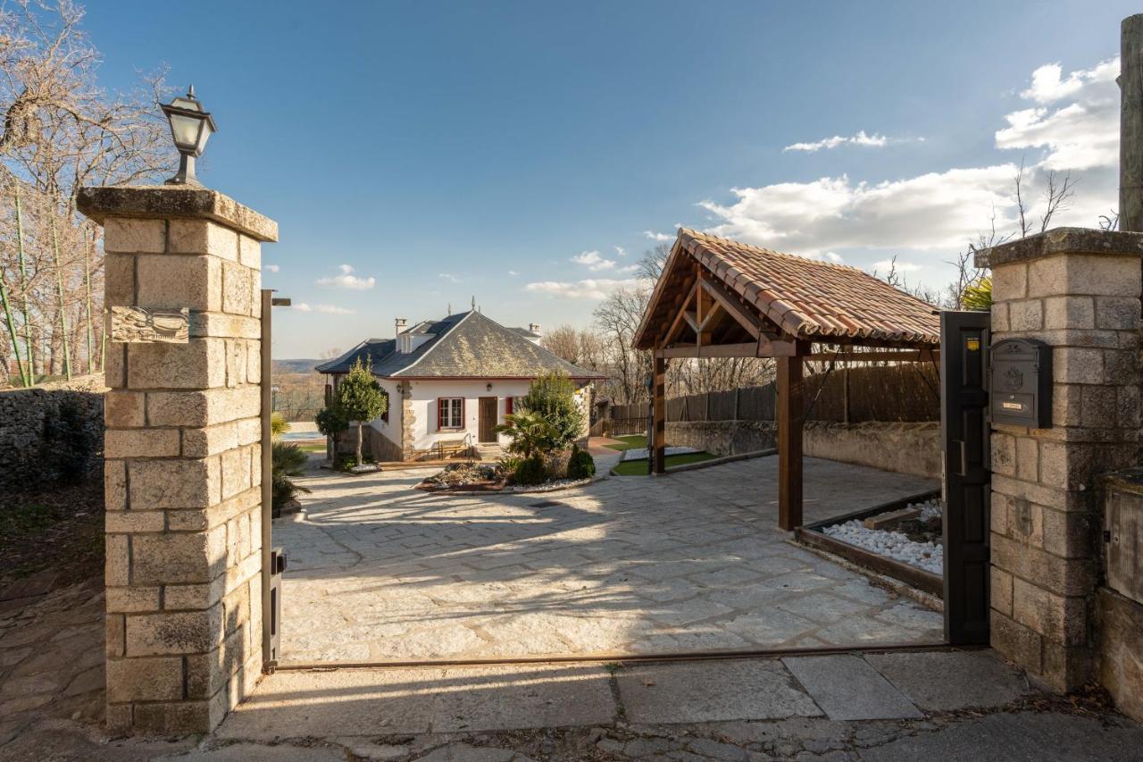 El Robledal - Мірафлорес-де-ла-Сьєрра Екстер'єр фото
